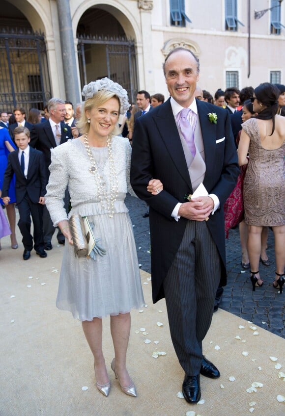 La princesse Astrid de Belgique et le prince Lorenz lors du mariage de leur fils le prince Amedeo de Belgique avec la princesse Elisabetta le 5 juillet 2014 à Rome.