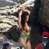 Lauren Jauregui (Fifth Harmony) surprise en plein tournage du clip de la chanson "All In My Head" (feat. Fetty Wap) sur la plage de Malibu. Los Angeles, le 17 mai 2016.