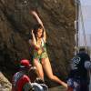 Lauren Jauregui (Fifth Harmony) surprise en plein tournage du clip de la chanson "All In My Head" (feat. Fetty Wap) sur la plage de Malibu. Los Angeles, le 17 mai 2016.
