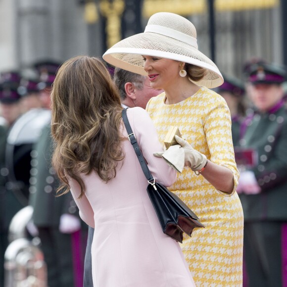 Le roi Abdallah II et la reine Rania de Jordanie sont accueillis au Palais Royal par le roi Philippe et la reine Mathilde de Belgique, pour une réception, à l'occasion d'une visite d'état de trois jours en Belgique. Bruxelles, 18 mai 2016.