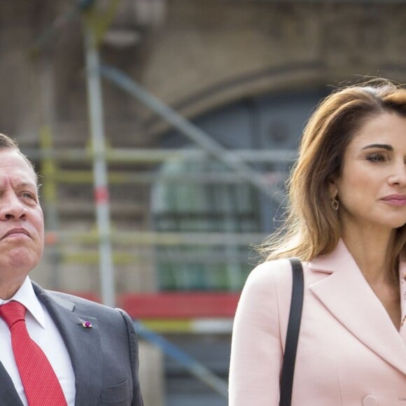 Le roi Abdallah II et la reine Rania de Jordanie sont accueillis au Palais Royal par le roi Philippe et la reine Mathilde de Belgique, pour une réception, à l'occasion d'une visite d'état de trois jours en Belgique. Bruxelles, 18 mai 2016.