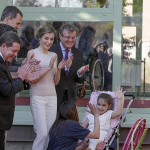 Le roi Felipe VI et la reine Letizia d'Espagne en visite à Talavera de la Reina le 18 mai 2016 dans le cadre des commémorations des 400 ans de la mort de Cervantes.