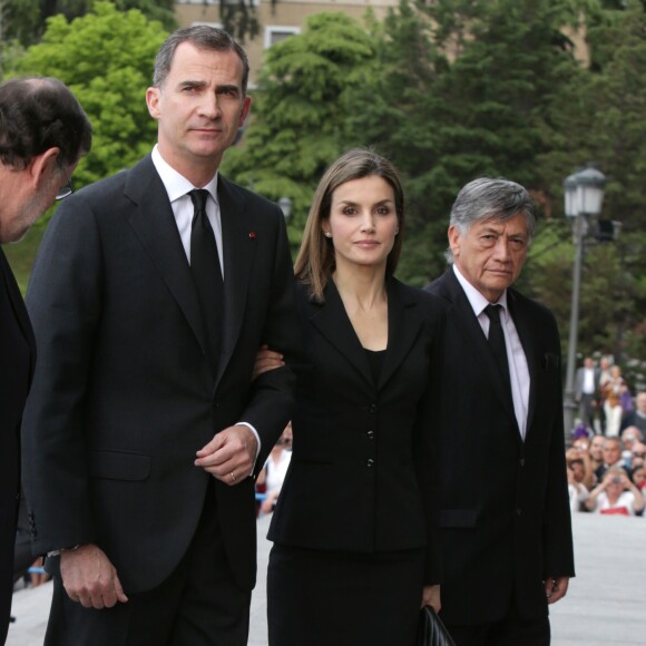 Le roi Felipe VI et la reine Letizia d'Espagne assistent à la cérémonie commémorative en hommage aux victimes du tremblement de terre en Equateur en la cathédrale La Almudena à Madrid. Le 17 mai 2016 © Jack Abuin / Zuma Press / Bestimage