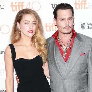 Amber Heard et son mari Johnny Depp - Avant-première du film "Black Mass" lors du Festival International du film de Toronto, le 14 septembre 2015.