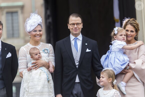 La princesse Victoria de Suède, le prince Oscar, la prince Daniel, la princesse Estelle et la princesse Madeleine et sa fille la princesse Leonore - Baptême du prince Oscar de Suède à Stockholm en Suède le 27 mai 2016.