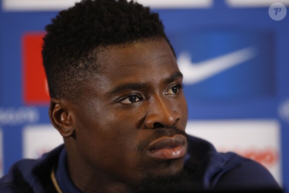 Conférence de presse de Serge Aurier avant le match PSG - Gazélec Ajaccio à Saint-Germain-en-Laye, le 15 août 2015.