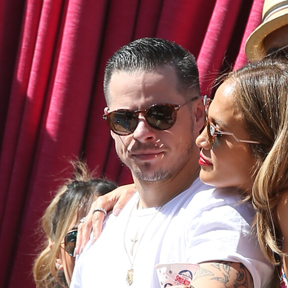 Jennifer Lopez et son compagnon Casper Smart s'amusent au Beachclub 'Carnival Del Sol' à Las Vegas , le 29 mai 2016