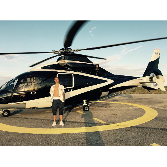 Justin Bieber prend l'hélicoptère après avoir passé deux jours à Saint-Tropez. Photo publiée sur Instagram, le 2 juin 2016.