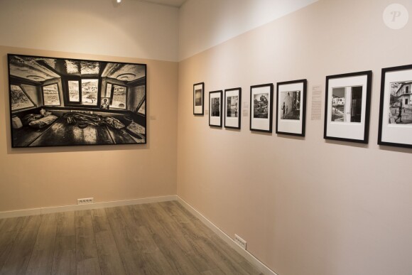 Exclusif - Illustration - Vernissage de l'exposition "Ames Grecques" de Nikos Aliagas à la galerie Photo 12 à Paris, au profit de l'International Foundation for Greece. Le 26 mai 2016 © Olivier Borde / Bestimage