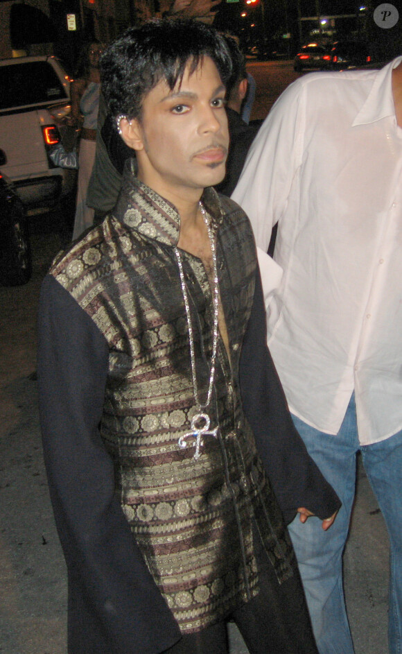 Le chanteur Prince annonce sa nouvelle tournée ''Welcome 2 America'' lors d'une conférence au Apollo Theater à New York le 14 octobre 2010.