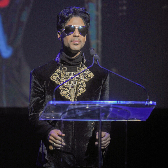 Le chanteur Prince annonce sa nouvelle tournée ''Welcome 2 America'' lors d'une conférence au Apollo Theater à New York le 14 octobre 2010.