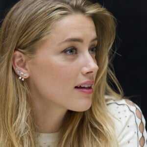 Amber Heard - Conférence de presse pour "The Danish Girl" au festival de Toronto le 12 septembre 2015.