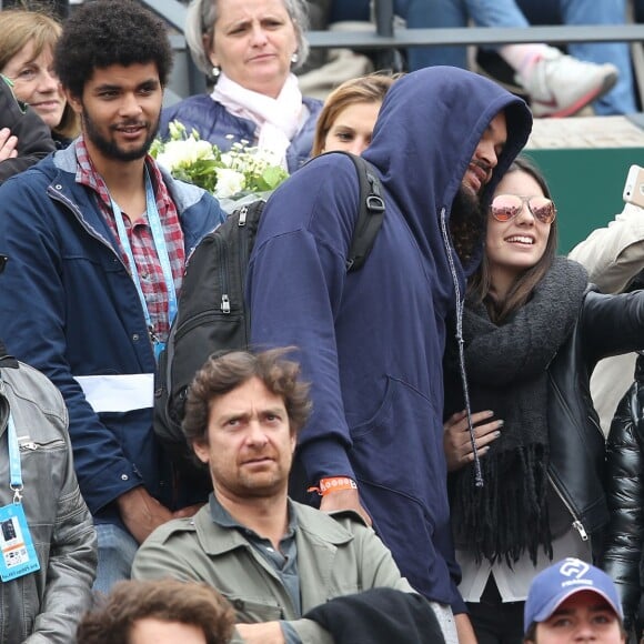 Joakim Noah et son grand-père Zacharie Noah à la finale dames aux internationaux de France de Roland-Garros à Paris le 3 juin 2016. © Moreau - Jacovides / Bestimage