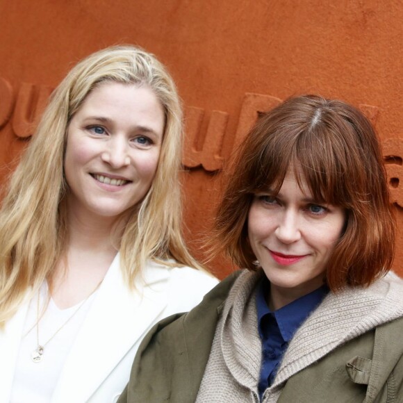 Natacha Régnier et Marie-Josée Croze au village des Internationaux de France de tennis à Roland-Garros à Paris 4 juin 2016. © Dominique Jacovides / Bestimage