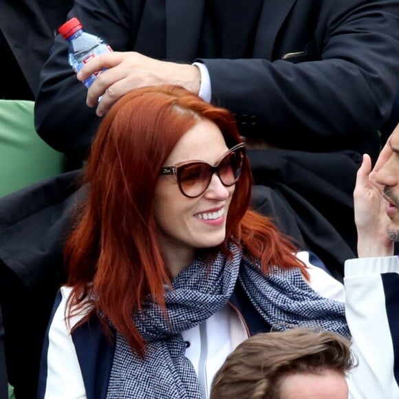 Audrey Fleurot et son compagnon Djibril Glissant dans les tribunes des internationaux de France de Roland Garros à Paris le 4 juin 2016. © Moreau - Jacovides / Bestimage