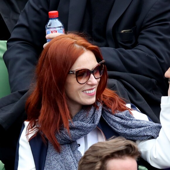 Audrey Fleurot et son compagnon Djibril Glissant dans les tribunes des internationaux de France de Roland Garros à Paris le 4 juin 2016. © Moreau - Jacovides / Bestimage