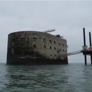 EnjoyPhoenix dévoile les coulisses de son aventure dans Fort Boyard dans un Vlog