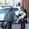 Bobby Brown et sa femme Alicia Etheredge ainsi que leur fils Bodhi Jameson, dans les rues Los Angeles, le 14 décembre 2015