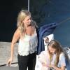 Kate Moss et sa fille Lila Grace à Eze sur Mer le 27 août 2015.