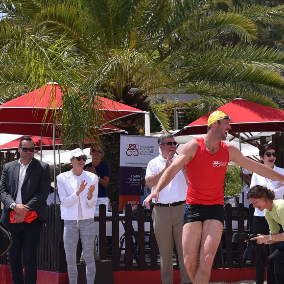 Exclusif - La princesse Charlene de Monaco et sa Fondation organisaient le 6 juin 2016 sur la plage du Larvotto une nouvelle journée d'action du programme Water Safety pour la prévention de la noyade, avec l'aide de grands champions comme Alain Bernard et Pierre Frolla. © Bruno Bebert / Pool restreint Monaco / Bestimage - Crystal - Visual