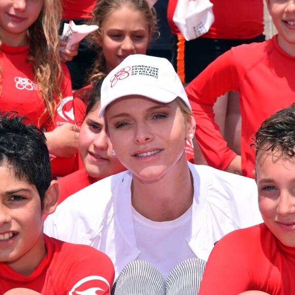 Exclusif - La princesse Charlene de Monaco et sa Fondation organisaient le 6 juin 2016 sur la plage du Larvotto une nouvelle journée d'action du programme Water Safety pour la prévention de la noyade, avec l'aide de grands champions comme Alain Bernard et Pierre Frolla. © Bruno Bebert / Pool restreint Monaco / Bestimage - Crystal - Visual