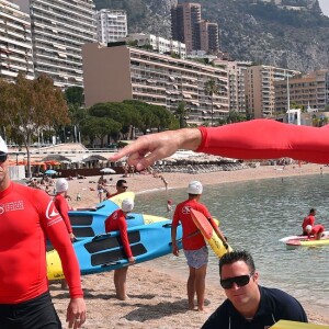 Exclusif - La princesse Charlene de Monaco et sa Fondation organisaient le 6 juin 2016 sur la plage du Larvotto une nouvelle journée d'action du programme Water Safety pour la prévention de la noyade, avec l'aide de grands champions comme Alain Bernard et Pierre Frolla. © Bruno Bebert / Pool restreint Monaco / Bestimage - Crystal - Visual