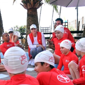 Exclusif - La princesse Charlene de Monaco et sa Fondation organisaient le 6 juin 2016 sur la plage du Larvotto une nouvelle journée d'action du programme Water Safety pour la prévention de la noyade, avec l'aide de grands champions comme Alain Bernard et Pierre Frolla. © Bruno Bebert / Pool restreint Monaco / Bestimage - Crystal - Visual