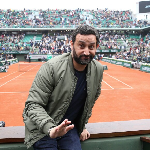 Cyril Hanouna - People dans les tribunes lors du Tournoi de Roland-Garros (les Internationaux de France de tennis) à Paris, le 29 mai 2016. © Dominique Jacovides/Bestimage