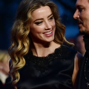Johnny Depp et sa femme Amber Heard - Avant-première du film "Black Mass" lors du Festival BFI à Londres, le 11 octobre 2015.