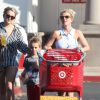 Britney Spears, accompagnee de sa soeur Jamie Lynn Spears, emmene ses enfants Sean et Jayden faire des courses a Thousand Oaks, le 25 novembre 2012.