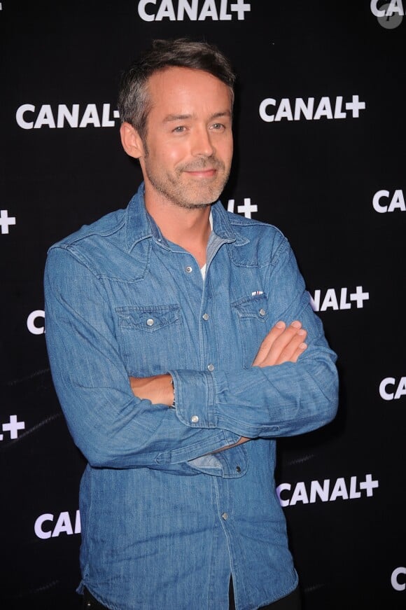 Yann Barthes et l'equipe du 'Petit Journal' lors de la soiree de rentree Canal plus organisee a Paris, le 28 aout 2013.