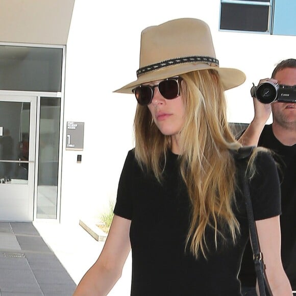 Amber Heard, qui a beaucoup maigri, se rend dans des bureaux à Los Angeles, le 16 juin 2016.