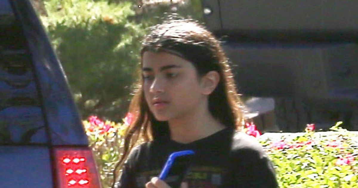 Blanket Jackson quitte la maison d'un ami à Los Angeles le 10 octobre 2015. Purepeople