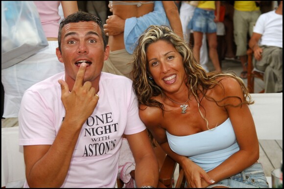 Richard Virenque et Stéphanie au Nikki Beach à Saint-Tropez, le 6 août 2005. 