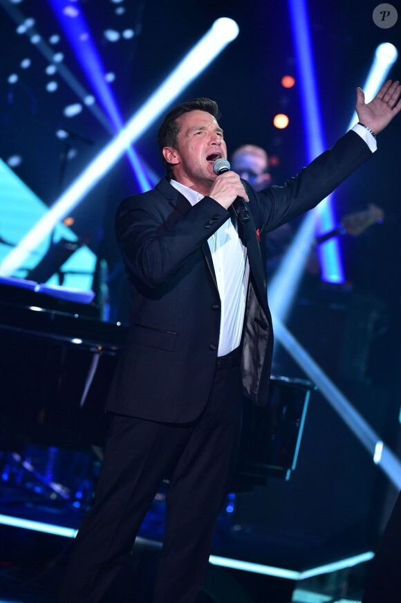 Exclusif - Benjamin Castaldi aux Folies Bergère à Paris, sur France 2, le 28 mars 2015.