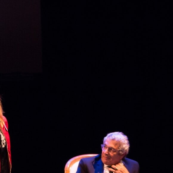 Michel Boujenah, Jean-Paul Belmondo Guy Bedos et sa fille Victoria - "La fête à Guy Bedos" - Soirée d'hommage à Guy Bedos, au Théâtre 140, à Bruxelles le 18 juin 2016
