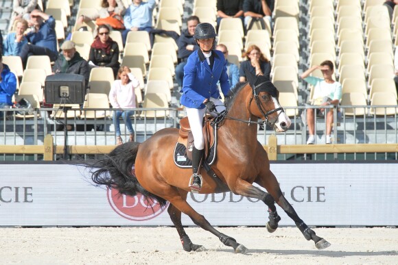 Pénélope Leprevost sur Ratina d'la Rousserie - Prix Oddo - Longines Paris Eiffel Jumping à la plaine de Jeux de Bagatelle à Paris, le 1er juillet 2016. © Borde-Veeren/Bestimage