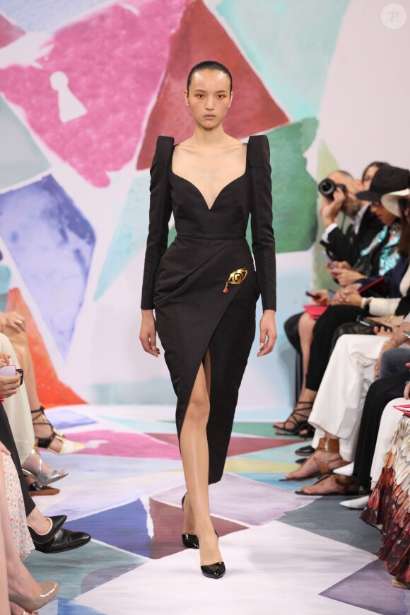Défilé Schiaparelli (collection haute couture automne-hiver 2016/2017), place Vendôme. Paris, le 4 juillet 2016.