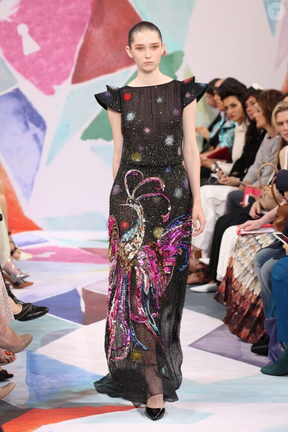 Défilé Schiaparelli (collection haute couture automne-hiver 2016/2017), place Vendôme. Paris, le 4 juillet 2016.