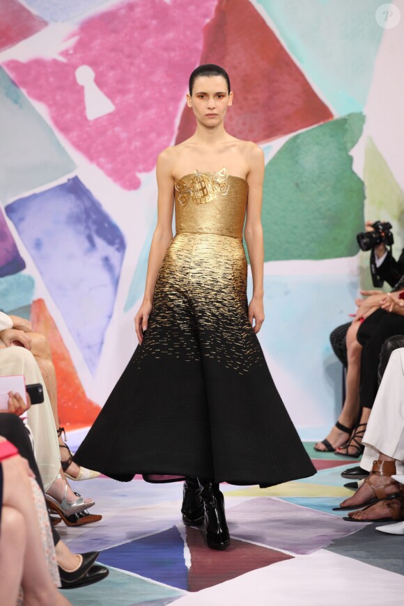 Défilé Schiaparelli (collection haute couture automne-hiver 2016/2017), place Vendôme. Paris, le 4 juillet 2016.