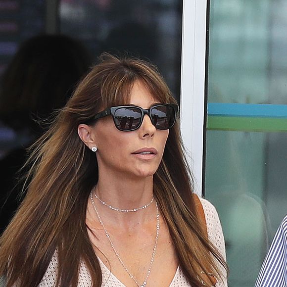 Sylvester Stallone et sa femme Jennifer Flavin arrivent à l'aéroport de Nice avec leurs filles Sophia Rose, Sistine Rose et Scarlet Rose le 5 juillet 2016.