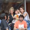 Shakira (compagne Gerard Piqué), son fils Milan et Montserrat Bernabeu (mère de Gerard Piqué) lors des 8ème de finale de l'UEFA Euro 2016 Italie-Espagne au Stade de France à Saint-Denis, France, le 27 juin 2016. © Cyril Moreau/Bestimage