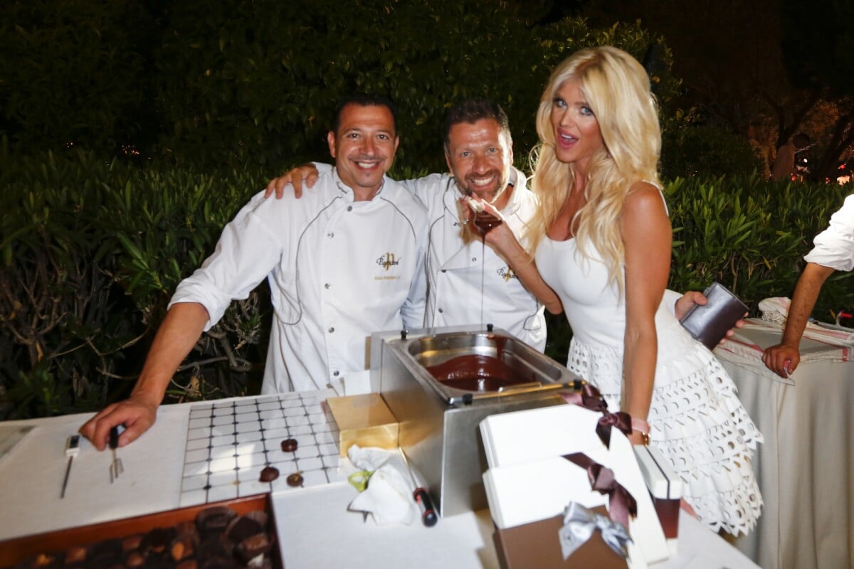 Photo : Exclusif - Jean-Marc Negro (chocolat Puyregard) et Victoria