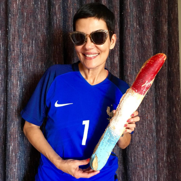 Cristina Cordula soutient les Bleus et ne le cache pas ! Juillet 2016.