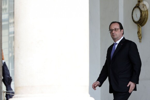 François Hollande - Sorties du conseil des ministres du mercredi 6 juillet au palais de l'Elysée à Paris © Stéphane Lemouton / Bestimage