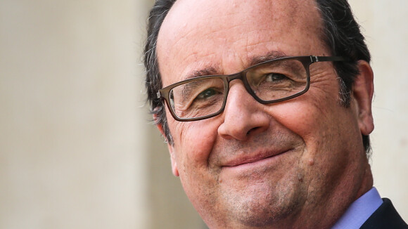 François Hollande : Son coiffeur personnel payé près de 10 000 euros par mois !