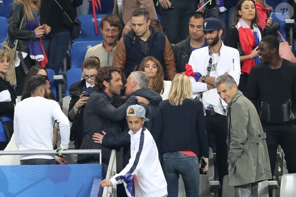 Didier Deschamps, Nagui et sa femme Mélanie Page lors du match de l'Euro 2016 Allemagne-France au stade Vélodrome à Marseille, France, le 7 juillet 2016. © Cyril Moreau/Bestimage