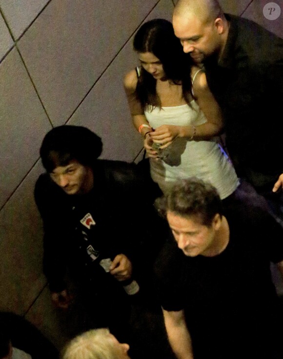 Exclusive - Louis Tomlinson et sa compagne Danielle Campbell au Lucky Strike bowling de Studio City le 22 juin 2016.
