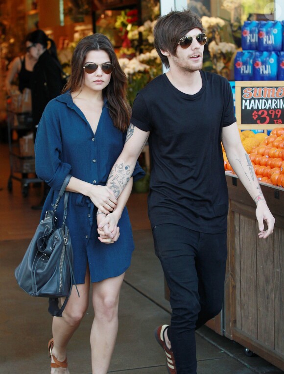Louis Tomlinson et Danielle Campbell dans les rues de Los Angeles, le 20 février 2016
