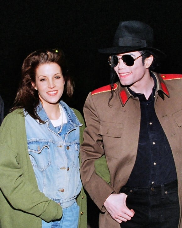Michael Jackson et Lisa Marie Presley à Santa Clarita, en Californie, le 11 avril 1995.